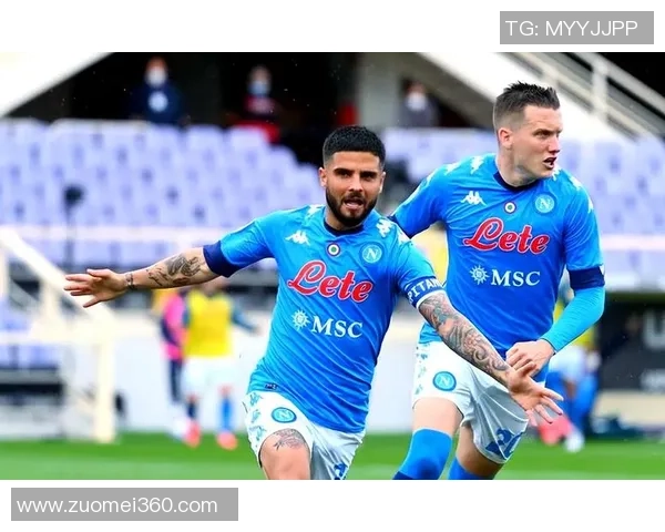 英超焦点战曼联与那不勒斯激战成平局全场热情高涨分析赛事精彩瞬间